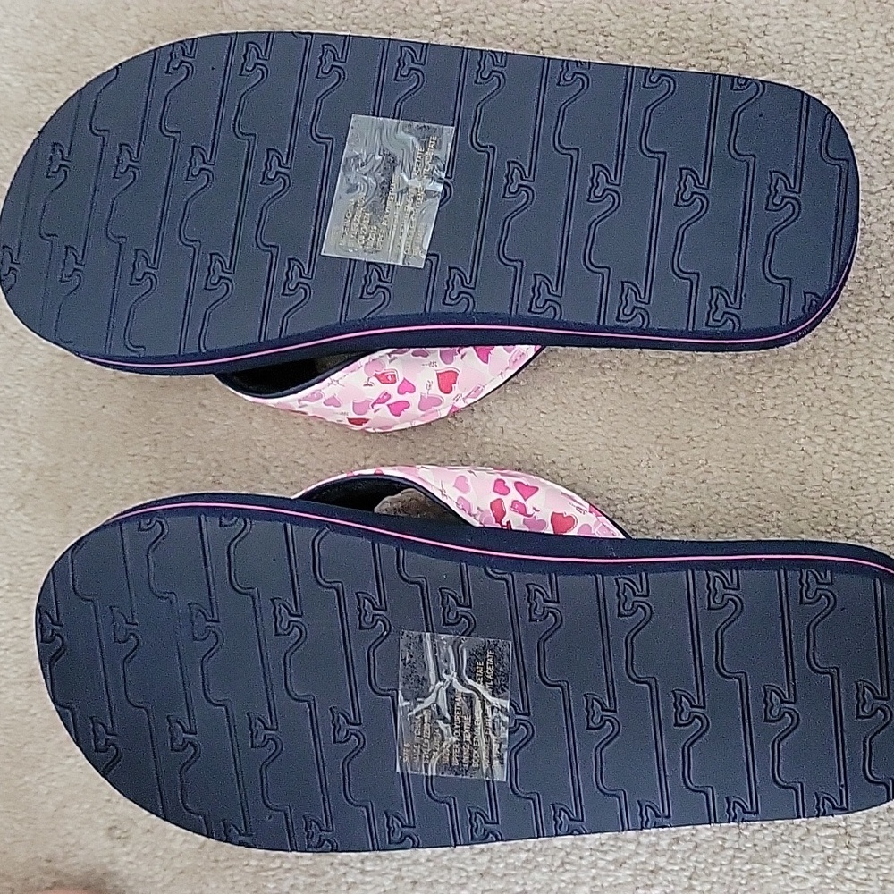 Vineyard Vines Navy and Pink Flip Flops Beand New No Tags - Picture 4 of 5